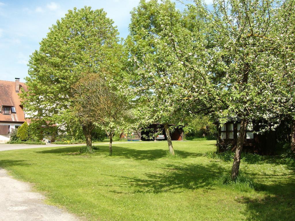 Ferienwohnung Neureuth Schillingsfuerst Ngoại thất bức ảnh